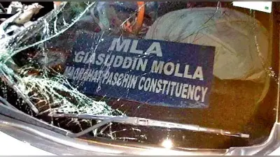 शिवपुर में विधायक की नेम प्लेट वाली कार ट्रेलर से भिड़ी, चालक व दो बच्चों की मौत, दो अन्य गंभीर
