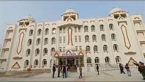 Patna News : अब पटना साहिब भवन और जिला निरीक्षण भवन में ठहरना महंगा