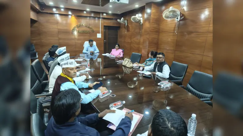 Election News : साइलेंट पीरियेड में टीवी चैनलों पर प्रचार प्रतिबंधित