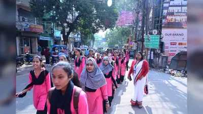 मतदाता जागरुकता को लेकर निकाली रैली, एनएसएस वॉलंटियर ने लोगों को वोटिंग के लिए किया प्रेरित