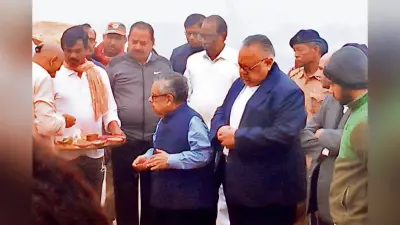 Gopalganj News : विष्णु सुगर मिल में वैदिक मंत्रोच्चारण के बीच गन्ना पेराई सत्र शुरू
