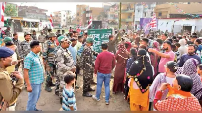 डुम्बु जतरा के आयोजन में दो पक्ष के लोग आमने-सामने