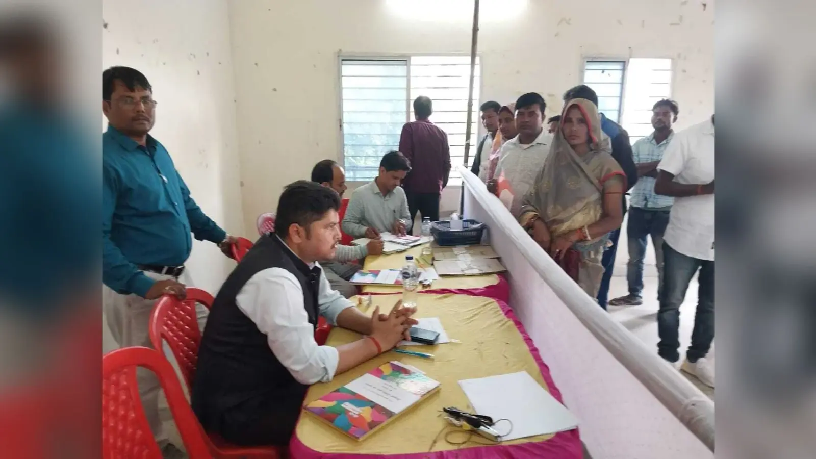 कड़ी सुरक्षा व्यवस्था के बीच नामांकन शुरू