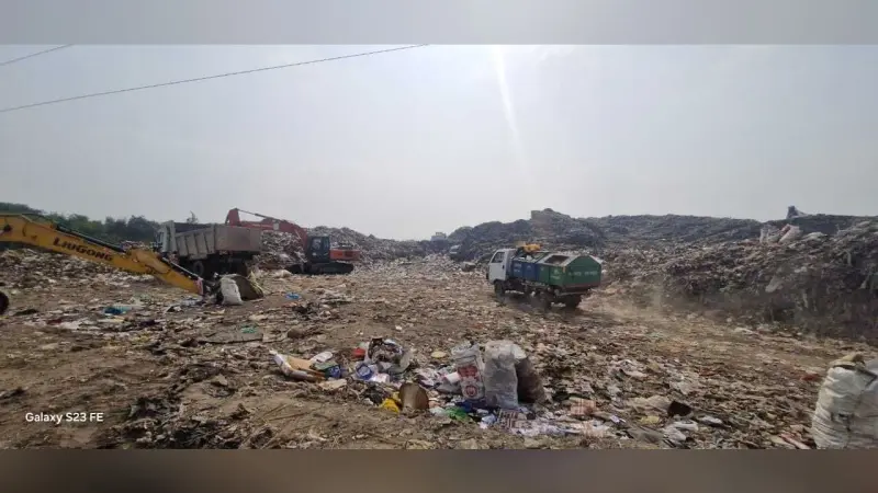 डेड लाइन पार, एजेंसी नहीं हटा सकी सोनारी मरीन ड्राइव से कचरा