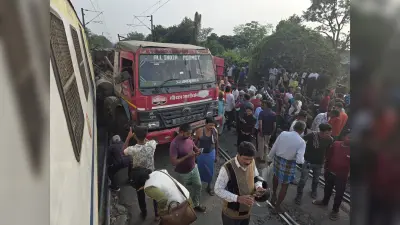 अप और डाउन लाइन पर पांच घंटे के बाद ट्रेनों का परिचालन हुआ शुरू
