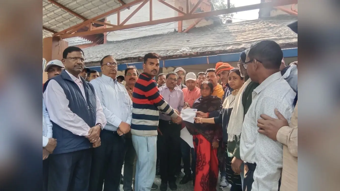 BOKARO NEWS : ब्रेक फेल होने से हॉलपैक दुर्घटनाग्रस्त, ऑपरेटर की मौत