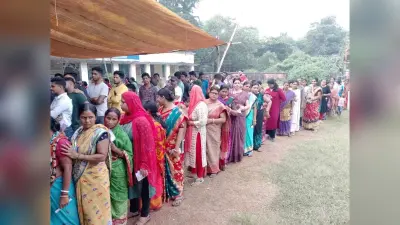 Ghatshila News : बहरागोड़ा विधानसभा के एक बूथ पर 90% से अधिक, 121 में 80% से ज्यादा वोटिंग