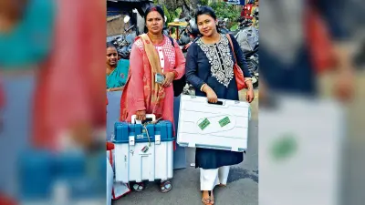 DHANBAD NEWS : मतदान केंद्रों पर तैयारी पूरी, आज वोटरों की बारी