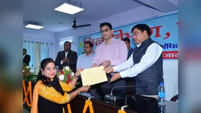 ईमानदारी से बच्चों को पढ़ाने का लें संकल्प : डीएम