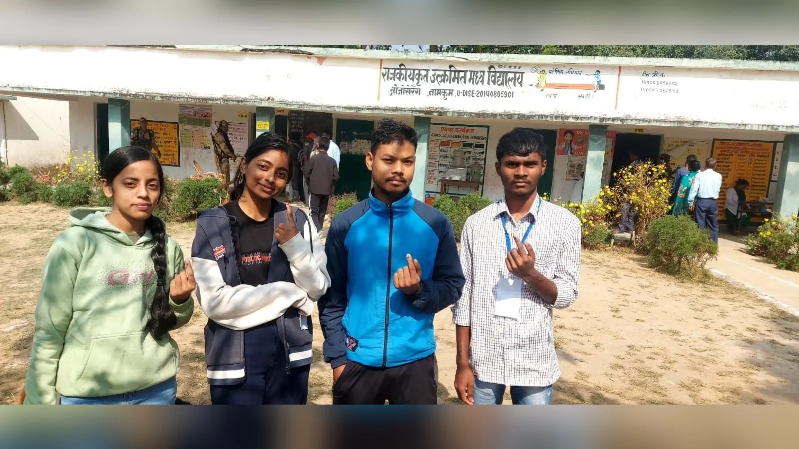 Ranchi news : मतदाताओं को वोट के लिए कुछ देर करना पड़ा इंतजार