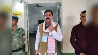 झामुमो व भाजपा प्रत्याशी ने किया मतदान