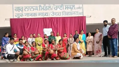 Jamshedpur News : साकची गुरु नानक मध्य विद्यालय में बाल मेला, बच्चों संग अतिथियों ने भी खूब की मस्ती