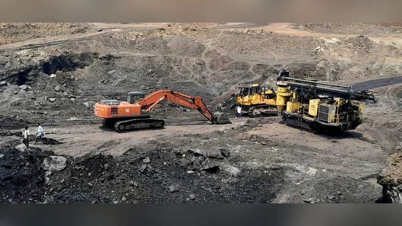 जमीन के अभाव में चितरा कोलियरी में कोयले का उत्पादन लक्ष्य से चल से है पीछे : अभिकर्ता