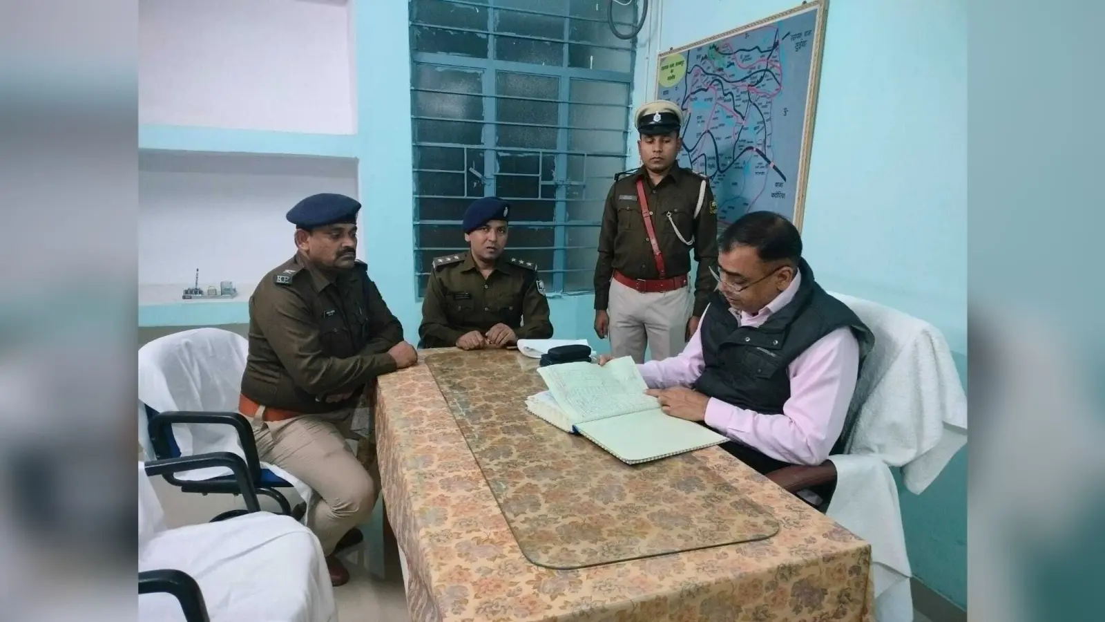 नक्सल प्रभावित क्षेत्र में चलाएं सघन एरिया डोमिनेशन : एसपी