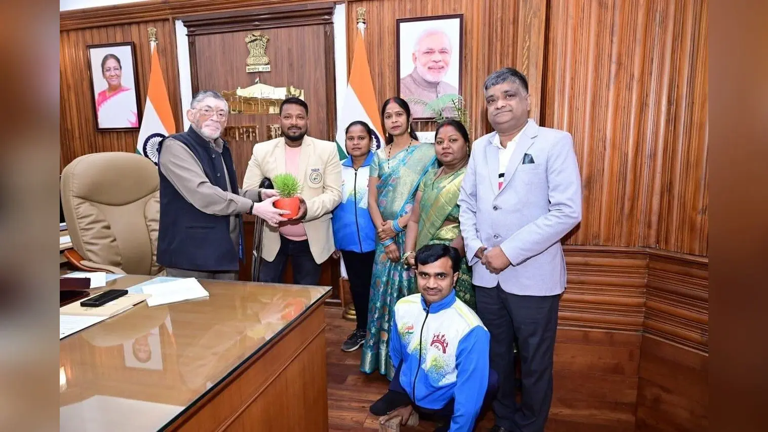 Pairalimpic: राज्यपाल से मिले पैरालिंपिक एसोसिएशन ऑफ झारखंड के खिलाड़ी