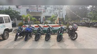 गुमला : ओएलएक्स पर बेचते थे चोरी की महंगी बाइक, पांच गिरफ्तार, छह बाइक बरामद