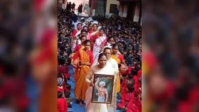 ख :::: कार्यक्रम में विद्यार्थियों ने दिखायी प्रतिभा