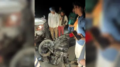 सड़क हादसे में युवक की मौत, पत्नी सहित बच्चा घायल