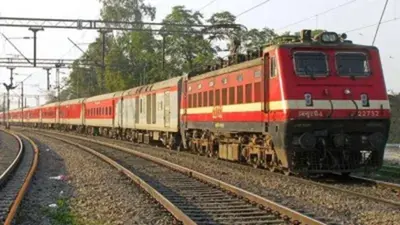 Jamshedpur News : रोलिंग ब्लॉक के कारण कई ट्रेनें डायवर्ट, कई रद्द