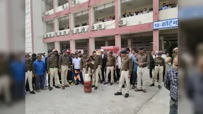 व्यवहार न्यायालय में अग्निशमन विभाग ने मॉक ड्रिल के माध्यम से लोगों को किया जागरूक