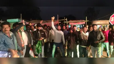 कांके विस से इंडिया गठबंधन की जीत पर बांटे लड्डू