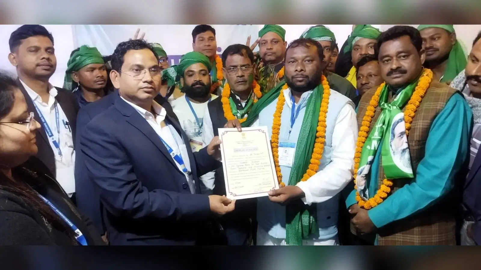 12 राउंड में झामुमो को और एक राउंड में भजपा को मिली बढ़त