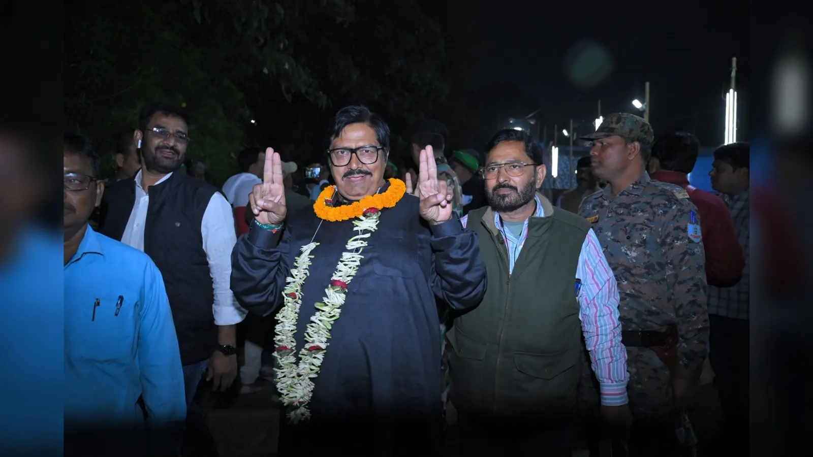 सारठ में कमल पर तीर-धनुष भारी, जीते चुन्ना सिंह
