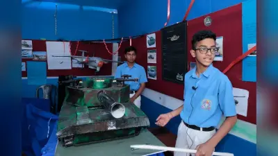 पूर्ववर्ती छात्रों ने 12 रनों से जीता क्रिकेट मैच, सांस्कृतिक कार्यक्रम में गीत-संगीत ने मोहा लोगों का मन