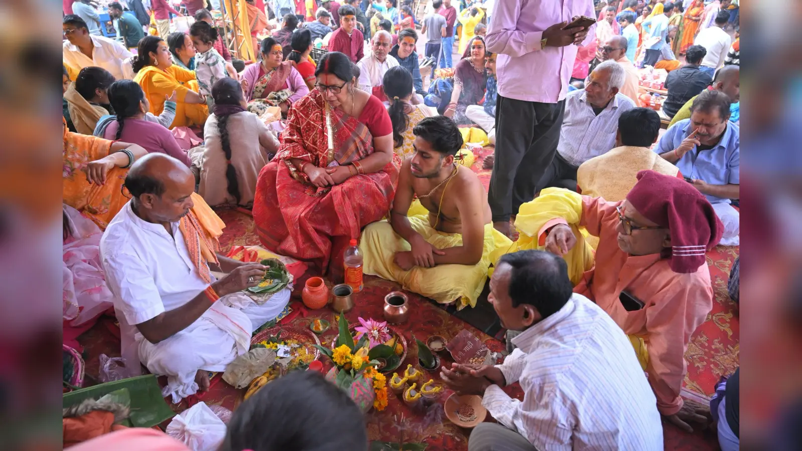 बाबा मंदिर में 60 हजार से अधिक भक्तों ने चढ़ाया जल, जमकर हुए अनुष्ठान