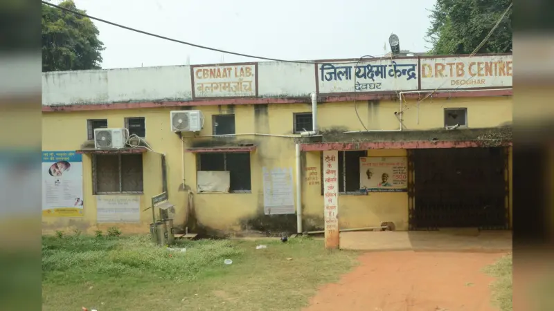 टीबी की दवा की कमी, हर सप्ताह मरीजों की आना पड़ रहा अस्पताल