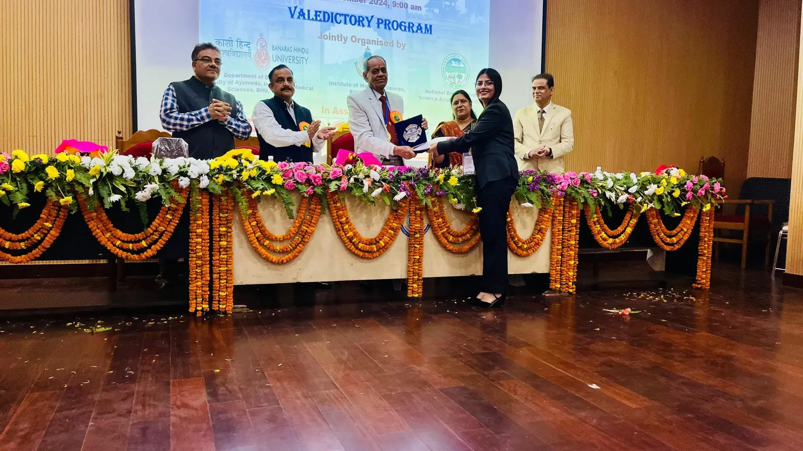 नरकटियागंज की एश्वर्या को मिला जूनियर साइंटिस्ट का अवार्ड