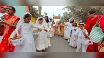 ख्रीस्त राजा की निकली गयी शोभा यात्रा