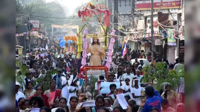 Ranchi News : ख्रीस्त राजा की शोभायात्रा में शामिल हुए मसीही विश्वासी