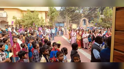 Giridih News: यीशु ख्रीस्त राजा तेरा राज आवे… के नारों के साथ निकली शोभायात्रा