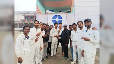 आयुष 11 क्रिकेट क्लब चार रनों से विजयी