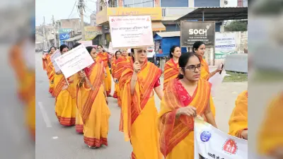 गुलाबबाग में महिला मंडल ने निकाली कैंसर जागरूकता रैली