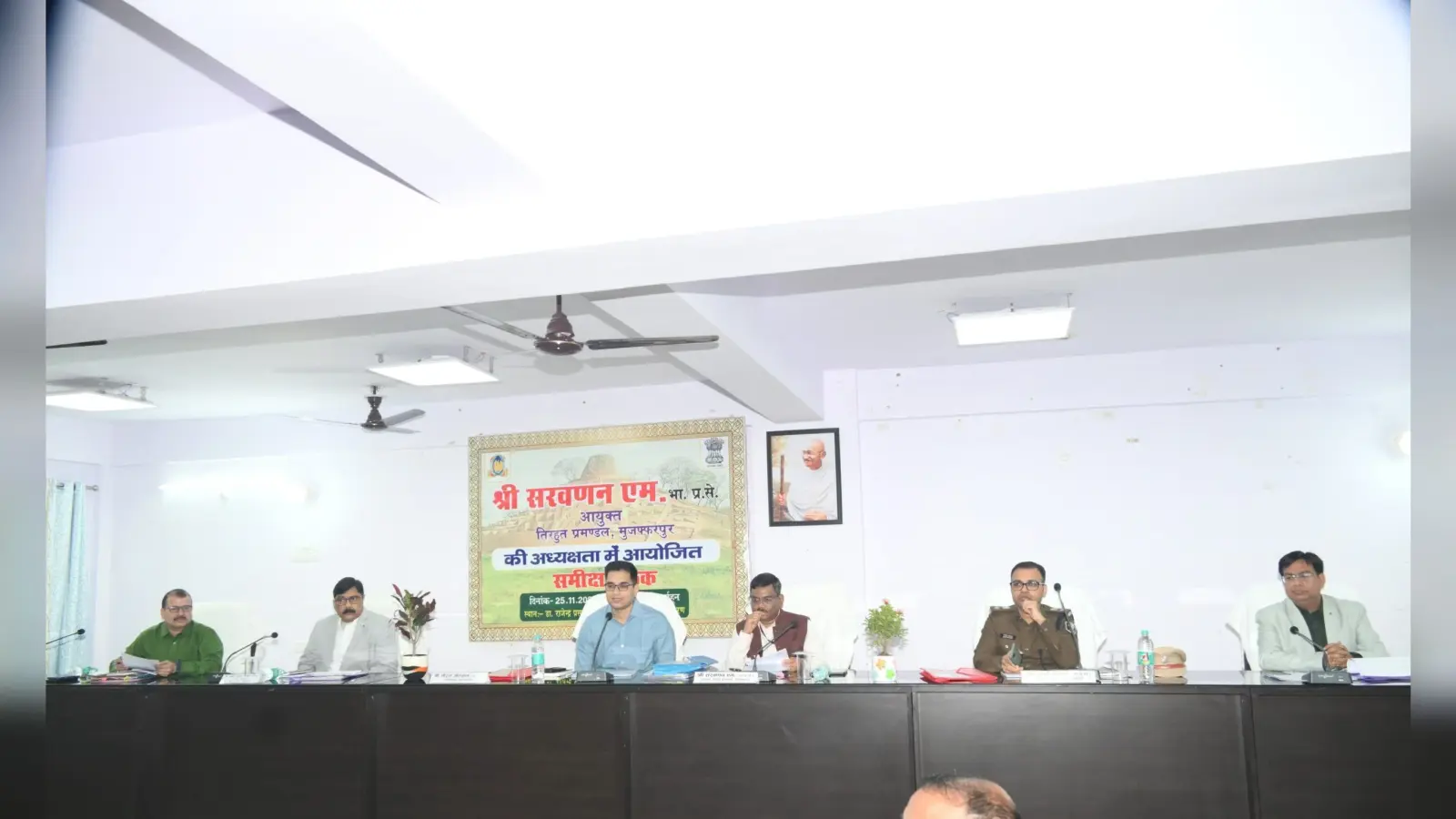 मतदाता सूची में लिंगानुपात ठीक करने पर ध्यान दें : आयुक्त
