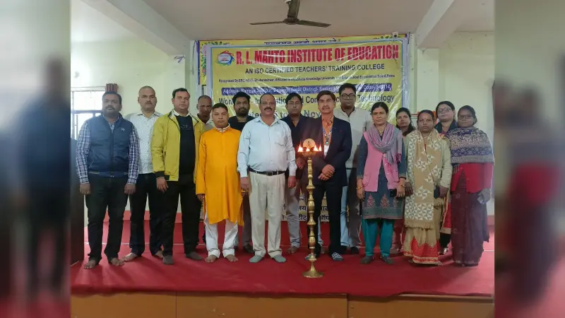 आरएल महतो बीएड कॉलेज में आईसीटी विषय पर छह दिवसीय कार्यशाला का शुभारंभ