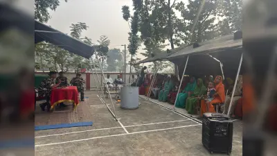 युवाओं को दिया गया मधुमक्खी पालन का प्रशिक्षण