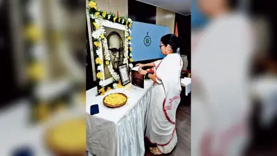 संविधान के मूल सिद्धांतों से देश को मिलती है मजबूती : ममता बनर्जी