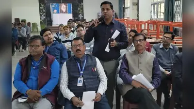 निधि आपके द्वार कार्यक्रम में किया जागरूक