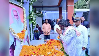 BOKARO NEWS : गोमिया विधायक के पिता के श्राद्धकर्म में पहुंचे सीएम