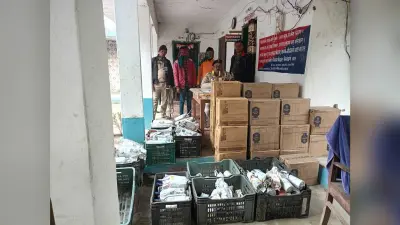 पिकअप वैन से 324 लीटर विदेशी शराब किया बरामद