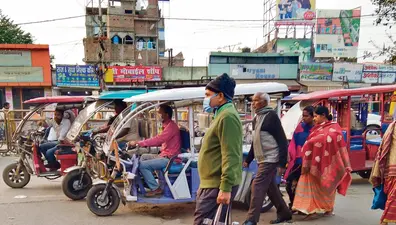 hajipur news. नो वेंडिंग जोन में फिर होने लगा अतिक्रमण, जाम से आवागमन में परेशानी बढ़ी