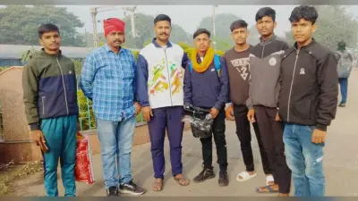 Jamtara news: राष्ट्रीय कबड्डी प्रतियोगिता के लिए बिट्टू रवाना
