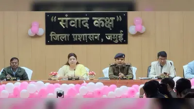 मतदान केंद्रों पर 12 बजे तक लाइन में खड़े लोगों की सूची उपलब्ध कराएं- डीएम