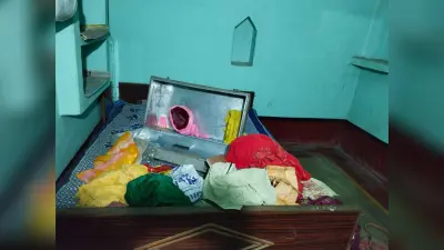 बंद पड़े घर का ताला तोड़ लाखों के सामान की चोरी