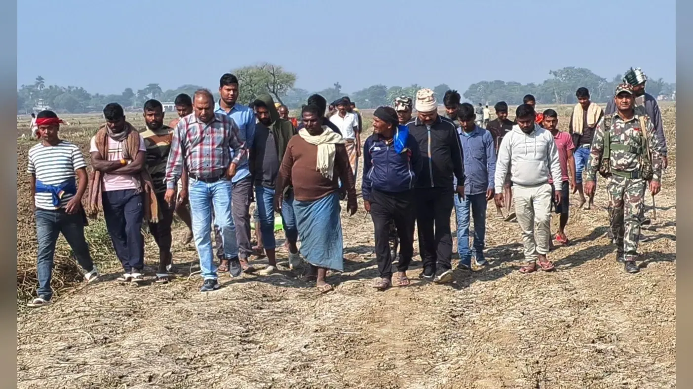 katihar news : खेत जुताई कर रहे युवक को अपराधियों ने मारी गोली