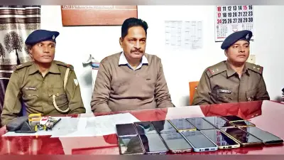 BOKARO NEWS : बोकारो थर्मल पुलिस ने बरामद किये चोरी गये 14 एंड्रायड फोन