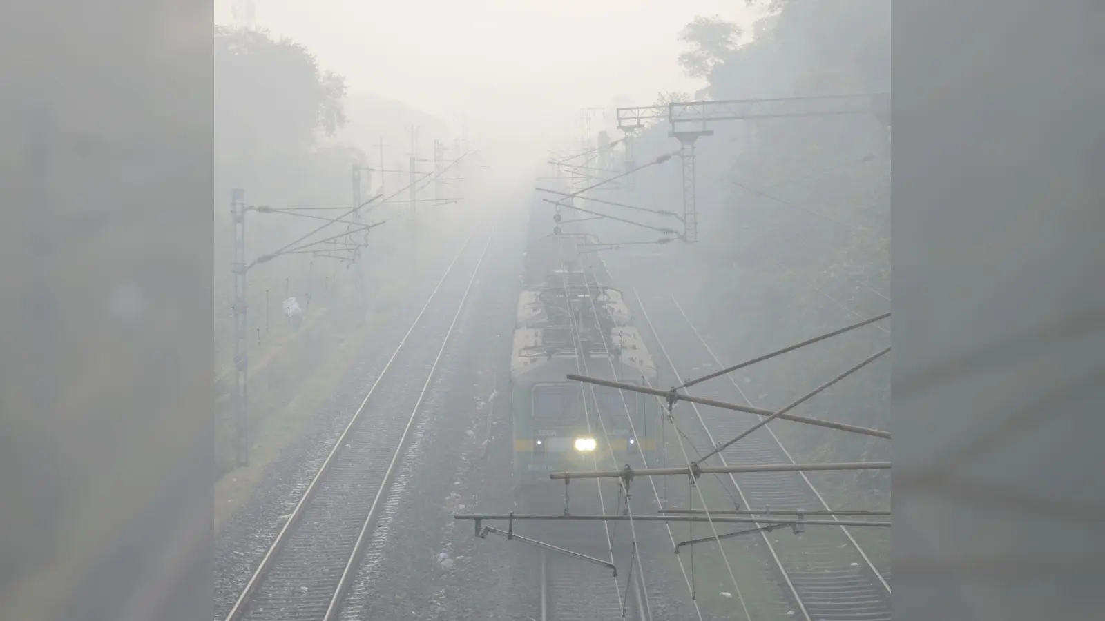 DHANBAD NEWS : 14 डिग्री रहा न्यूनतम तापमान, सुबह में कुहासा ने बढ़ायी परेशानी